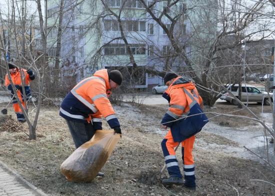 Иркутск приступил к большой уборке