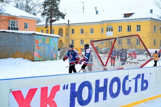Александр Белов помог дворовому хоккейному клубу «Юность» в Ангарске подготовиться к предстоящему сезону