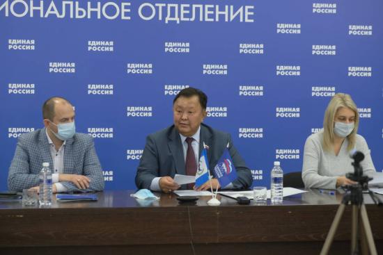 Губернатора Приангарья Игоря Кобзева приняли в ряды «Единой России»