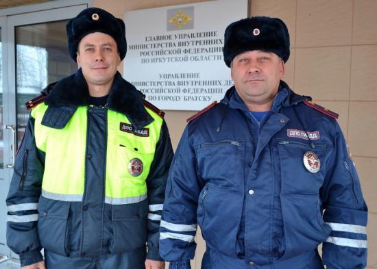 Экипаж ДПС в Братске спас таксиста от нападения вооруженного пассажира