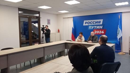 Лекторий о женском здоровье прошел в региональном избирательном штабе Владимира Путина в Иркутской области