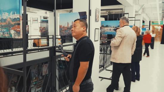 Персональная фотовыставка Светланы Трошиной в Иркутске представила свежий взгляд на современную жизнь Поднебесной и Монголии