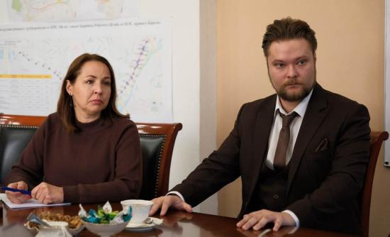 Мэр Иркутска Руслан Болотов провел встречу с солистом Мариинского театра Глебом Перязевым