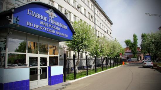 Мужчину, который похитил елку в сквере Саянска, привлекут к административной ответственности