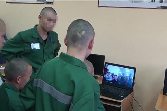 В Иркутской области с началом нового учебного года за школьные парты сели более 1300 осужденных