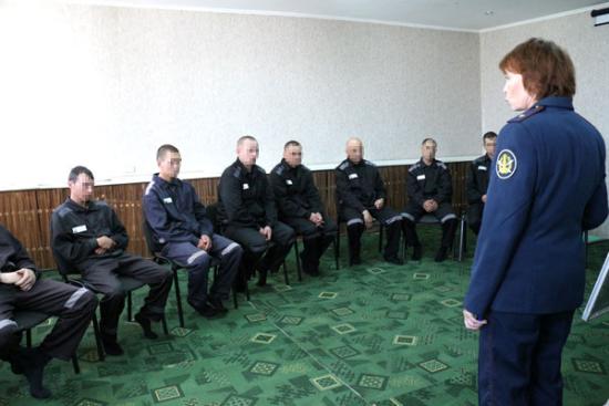 В первом полугодии в СИЗО Иркутской области при обследовании поступивших граждан было выявлено 445 человек с алкогольной или наркотической зависимостью Два исправительных учреждения в Иркутской области войдут в программу по работе с алко- и наркозависимыми осужденными
