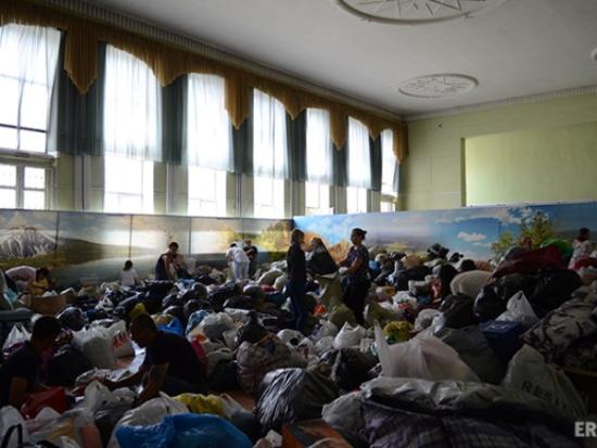 Три вагона с водой и продовольствием отправятся 30 июня в Тайшет и Нижнеудинск