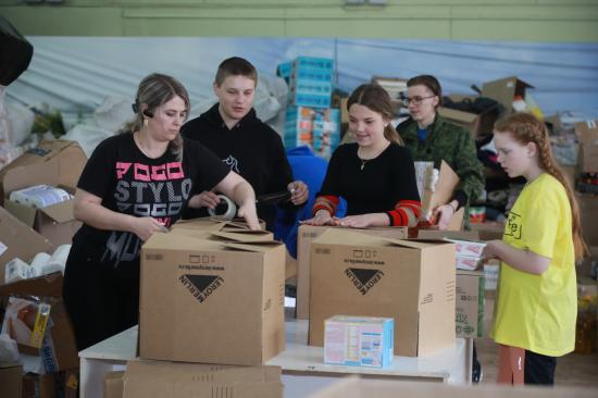 В Иркутской области собрали более 75 тонн гуманитарной помощи для жителей Донбасса
