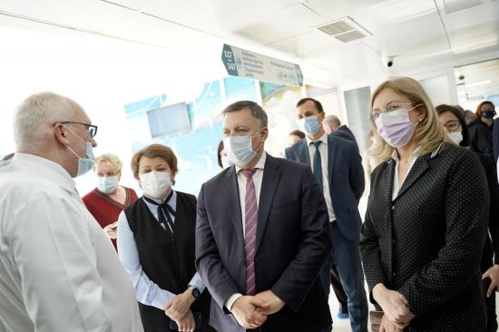 Новый медицинский комплекс с детской поликлиникой и женской консультацией открылся в Иркутске