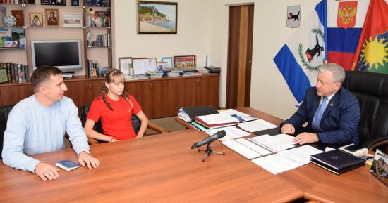 Братчане предложили установить памятник Иосифу Кобзону