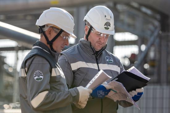 Иркутская нефтяная компания приняла в 2023 году на работу почти 3 тысячи человек