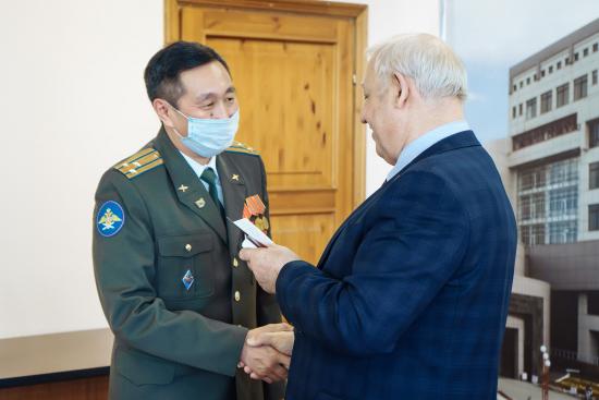 Преподаватели ИрГУПС награждены медалями Министерства обороны РФ