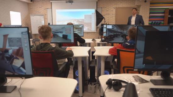 Школьники оценили новую 3D-экскурсию по ИрГУПС