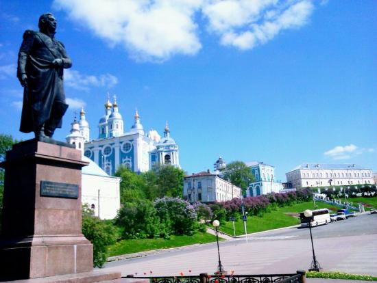 Телемост «Иркутск — Смоленск» памяти героев Великой Отечественной войны проведет областная библиотека