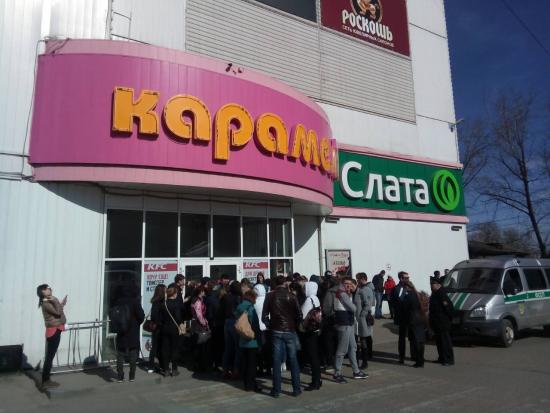 Судебные приставы на месяц закрыли ТРЦ "Карамель" в Иркутске