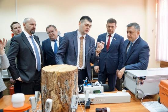 Руководитель Рослесхоза Сергей Аноприенко прибыл в Братск