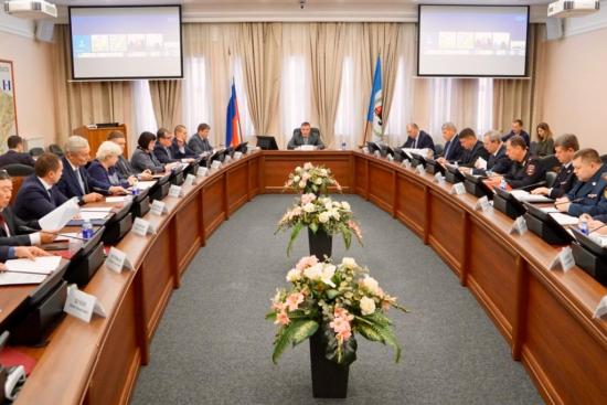 Безопасности уделят особое внимание в период проведения детских новогодних праздников в Приангарье