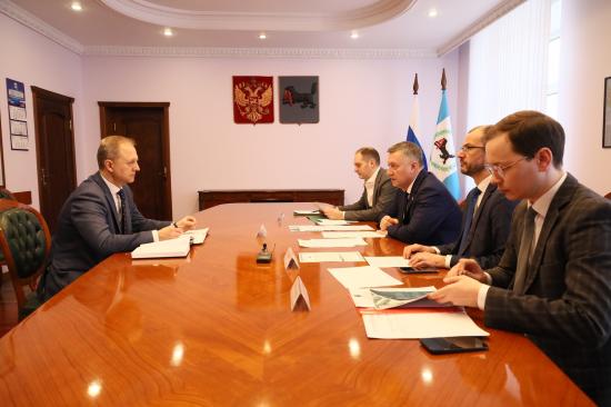Подготовку к строительству нового аэропорта Иркутска обсудили губернатор Игорь Кобзев и Восточно-Сибирский транспортный прокурор Денис Авдеев