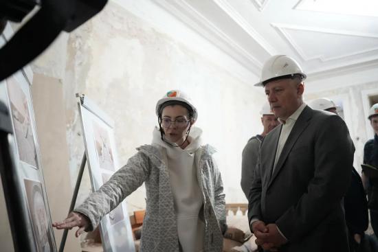 Планы по развитию обновленного Дома офицеров в Иркутске обсудили на выездном совещании с губернатором