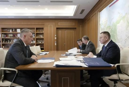 Модернизация коммунальной инфраструктуры Иркутской области стала главной темой встречи губернатора региона и Министра строительства и ЖКХ РФ