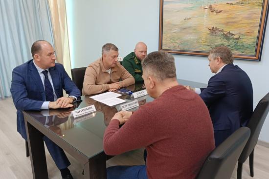 Вопросы пожарной безопасности в Приангарье обсудили губернатор Игорь Кобзев и замминистра природных ресурсов и экологии РФ Евгений Марков