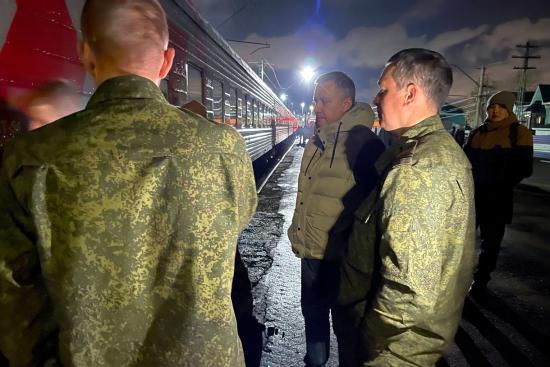 Первые мобилизованные военнослужащие из Иркутской области отправились к местам дислокации