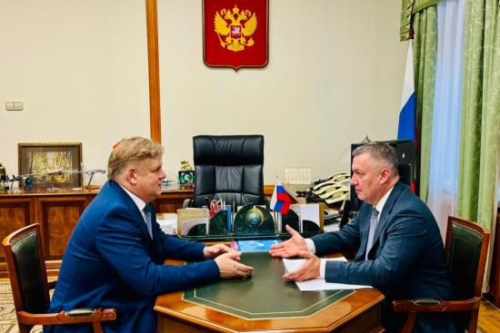 Вопросы развития Иркутской области обсудили Полпред Президента РФ в СФО Анатолий Серышев и губернатор Игорь Кобзев