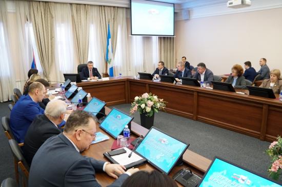 На строительство Центра по хоккею с мячом в Иркутске привлекут студентов