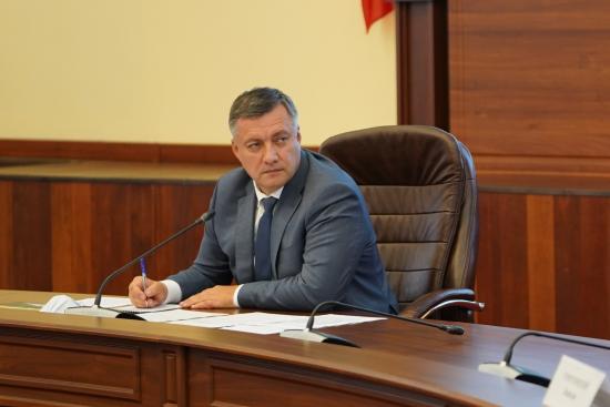 Игорь Кобзев озвучил план мероприятий по обеспечению устойчивого функционирования экономики региона