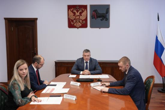 Губернатор Иркутской области поручил ускорить завершение программы переселения граждан из аварийного жилья