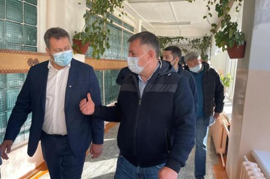 Подрядчику придется устранить недочеты капремонта улицы в поселке Железнодорожном