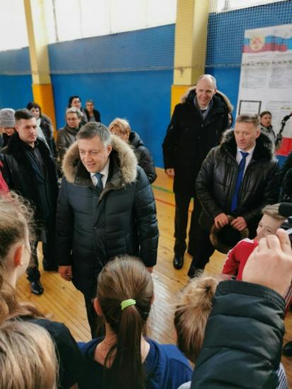 Игорь Кобзев поручил поддержать соцобъекты в Черемхово