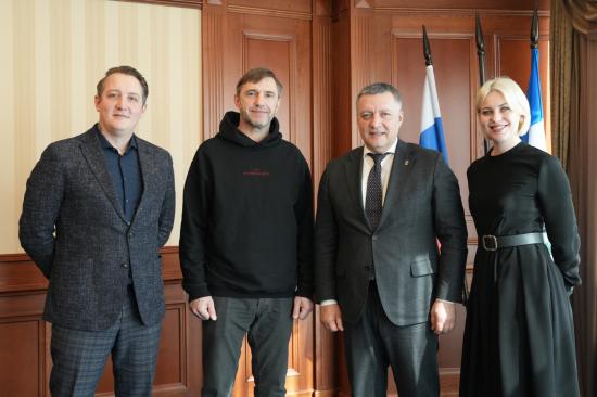 Губернатор Игорь Кобзев встретился с заслуженным артистом РФ Владимиром Вдовиченковым