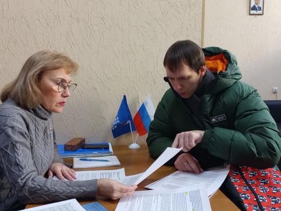 Депутаты ЗС встретились с жителями Ангарска в рамках декабрьской декады приёмов