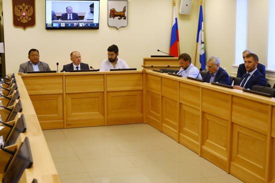 Вопрос расширения зеленого пояса Иркутска обсудили в Заксобрании