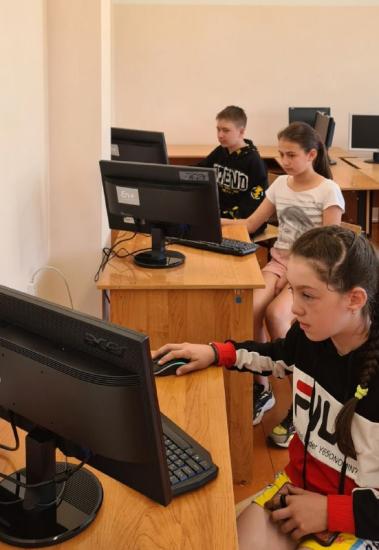 En+Group оборудовала класс информатики в одной из школ Забайкальского края