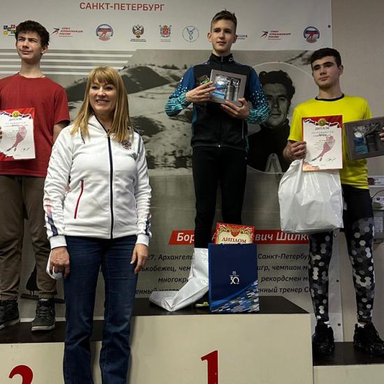 Сергей Шульга из Приангарья выиграл всероссийские соревнования по конькобежному спорту на призы Светланы Журовой