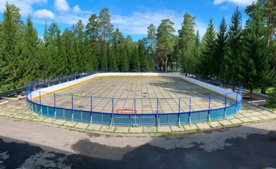 Хоккейный корт и тренажеры установили в училище олимпийского резерва в Ангарске