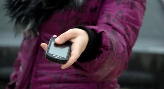 Тайшетца осудили на два года колонии строгого режима за кражу телефона в поезде
