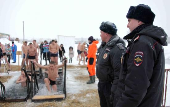 Полиция обеспечит охрану общественного порядка в период празднования Крещение Господне