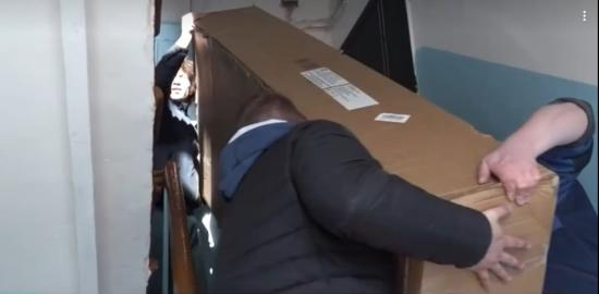 Специальную кровать для инвалида 1-й группы помогли приобрести депутаты ЗС