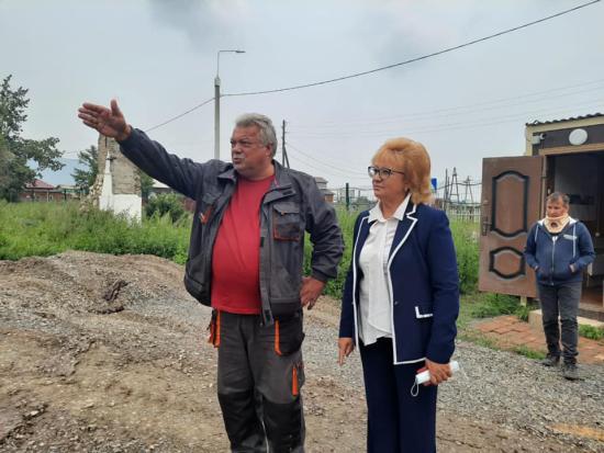 Галина Кудрявцева ознакомилась с ходом строительства новой школы в поселке Большое Голоустное Иркутского района