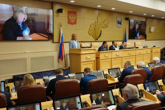 Галину Медведеву и Льва Дамешека наградят Почетным знаком им. Ножикова за заслуги в изучении истории и культуры Сибири
