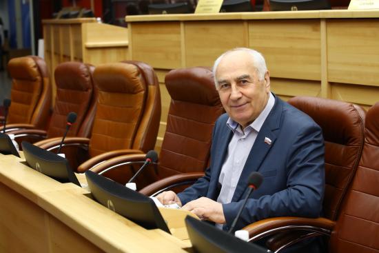 Магомед Курбайлов: Работа общественного транспорта в несколько микрорайонов и садоводств Железногорска-Илимского восстановлена