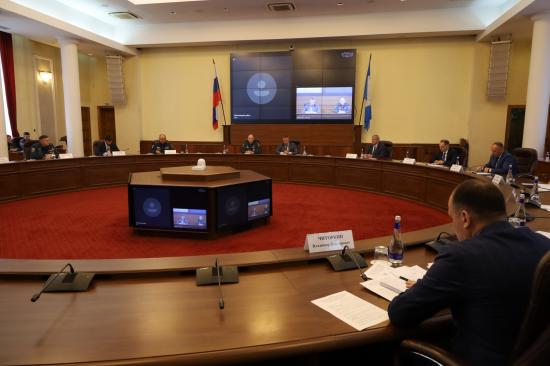 Министр МЧС России Александр Куренков провел в Иркутске координационное совещание