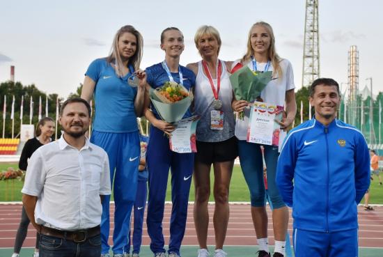 Иркутянка Ангелина Жук-Краснова стала серебряным призером чемпионата России в прыжках с шестом