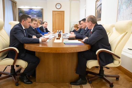 Губернатор Иркутской области встретился с главой Минприроды РФ Дмитрием Кобылкиным