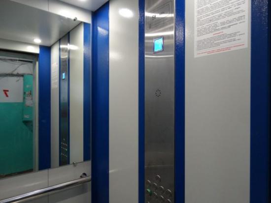 В многоквартирных домах Иркутска в этом году заменят 90 лифтов