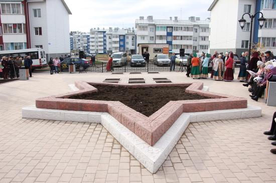 Памятник «Детям войны» открыли в Луговом