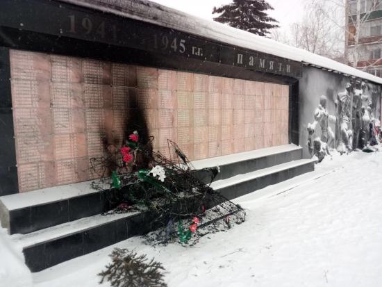 Поджигатель мемориала в Усть-Куте заплатит 20 тысяч рублей штрафа